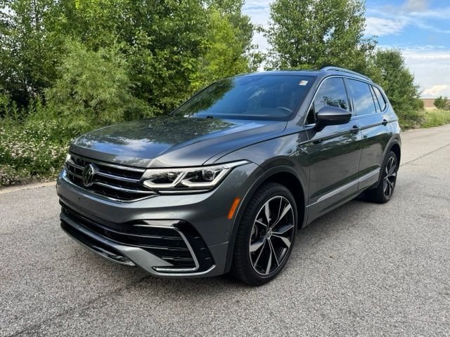 2024 Volkswagen Tiguan 2.0T SEL R-Line 4Motion's photo
