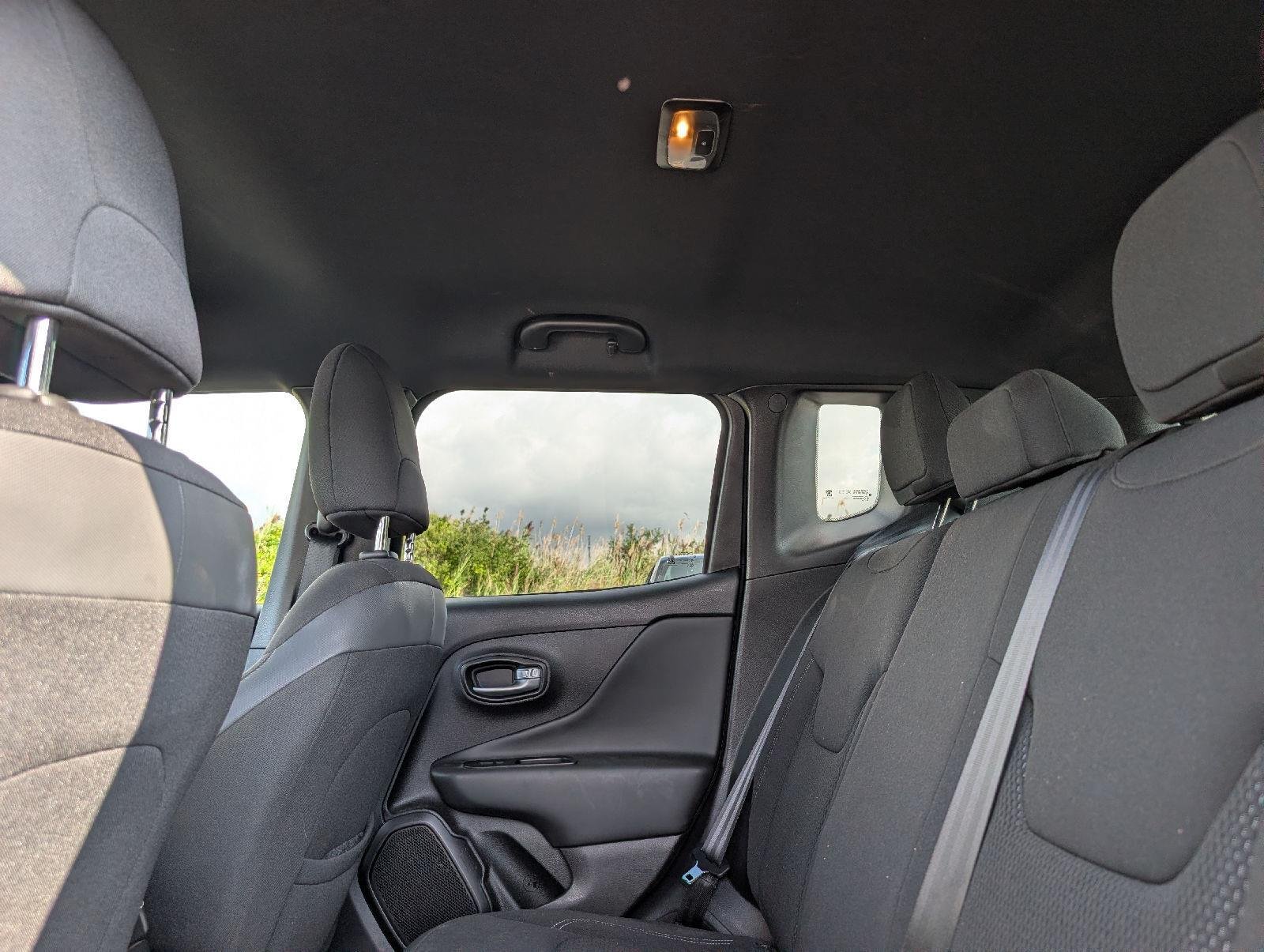 Used 2022 Black Clearcoat Jeep Altitude image 10