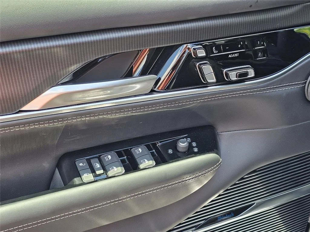 2026 Jeep Grand Wagoneer Summit Obsidian - Photo 16
