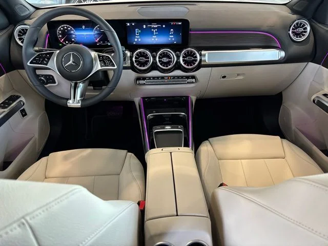 New 2026 White Mercedes-Benz GLB 250 image 15