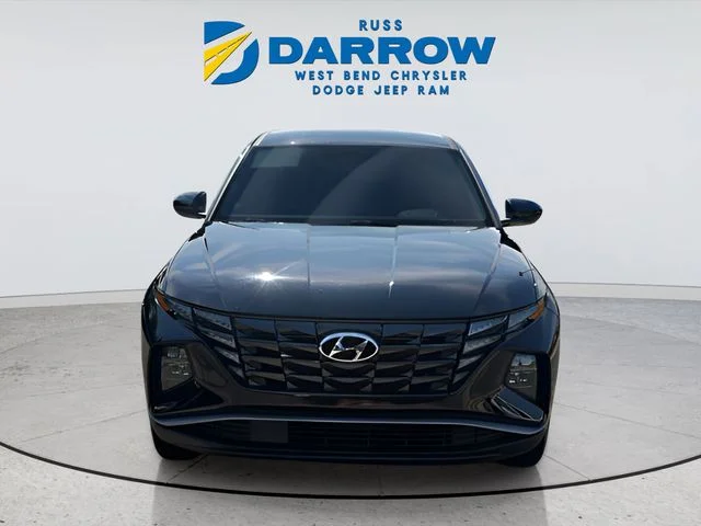 Used 2023 Black Hyundai SE image 8