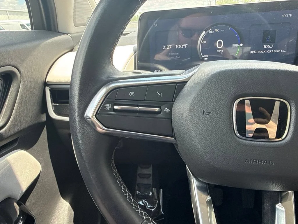 Used 2025 White Honda 1SE image 17