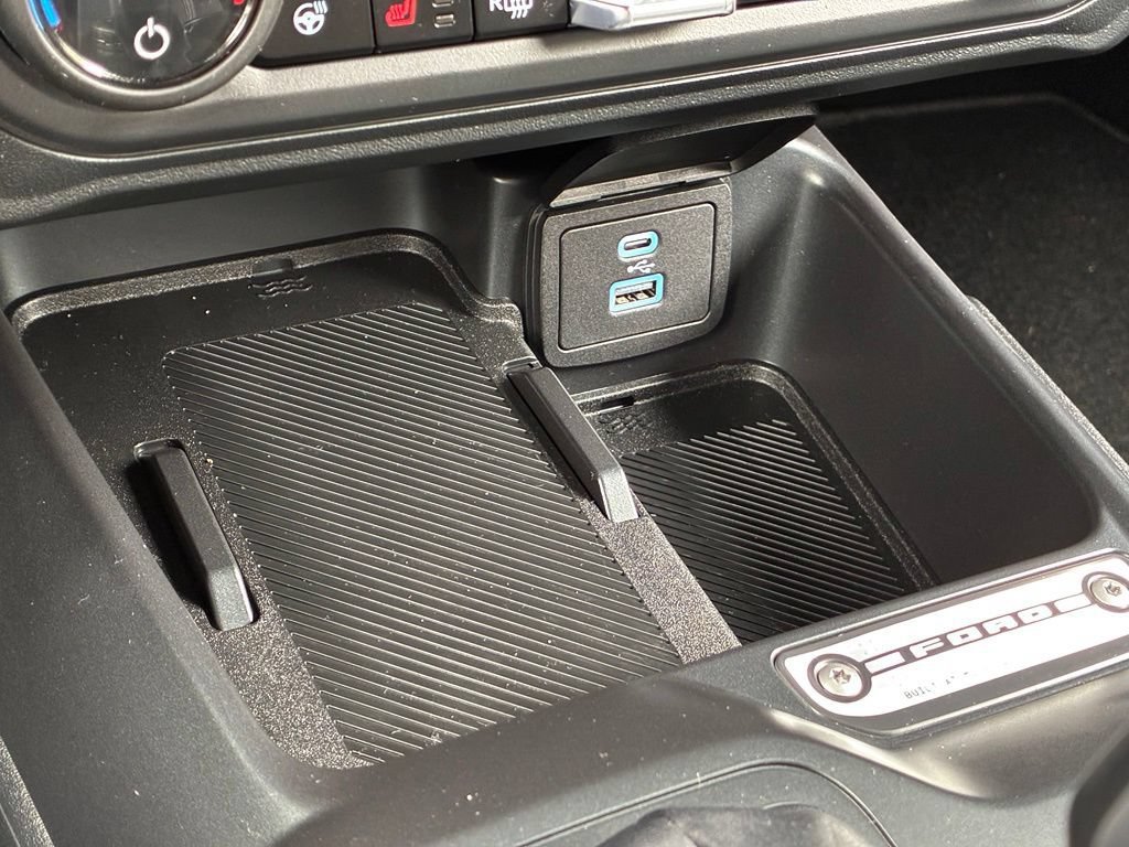 Used 2025 Green Ford Outer Banks image 26