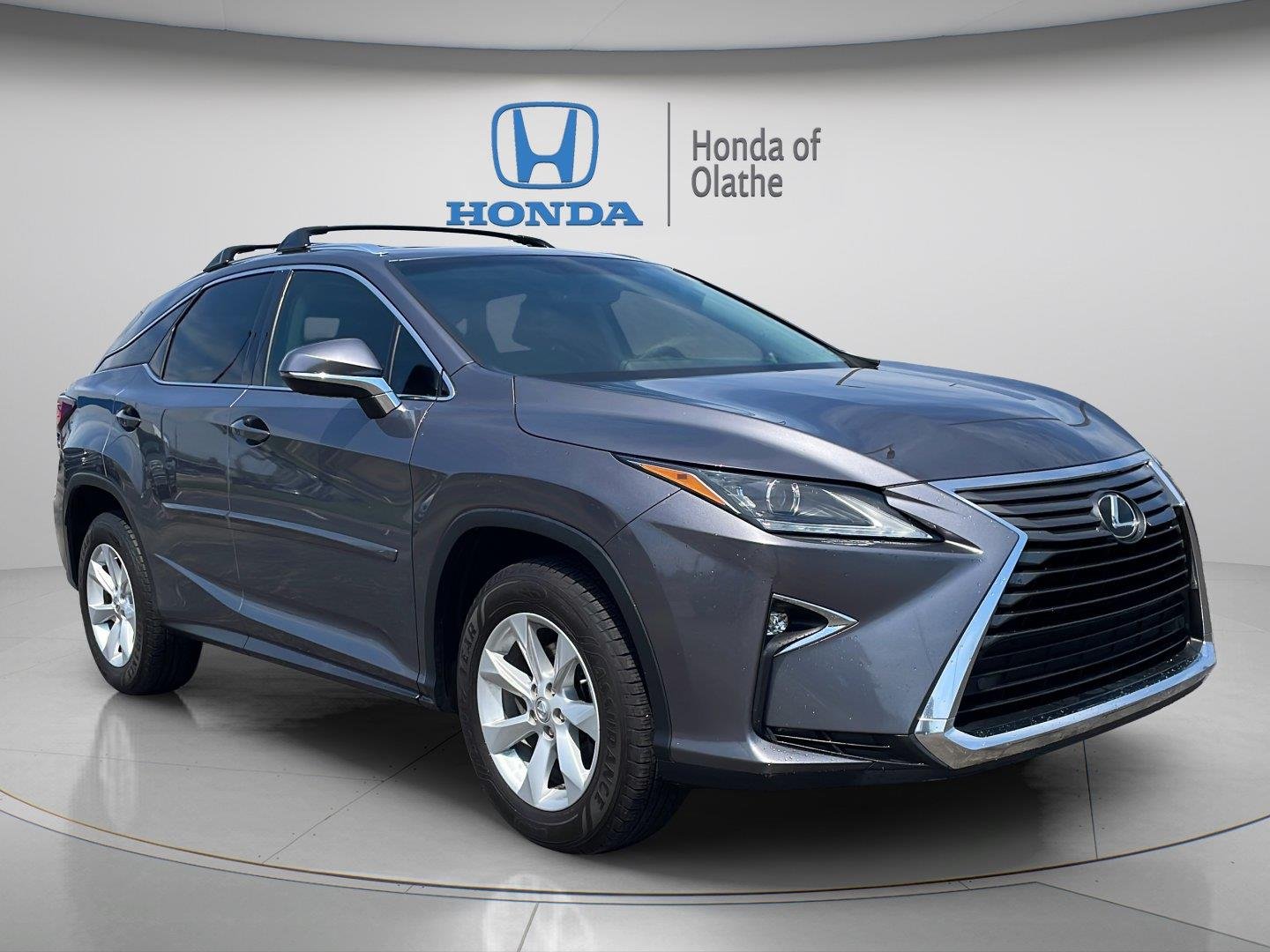Used 2016 Nebula Gray Pearl Lexus F Sport image 1