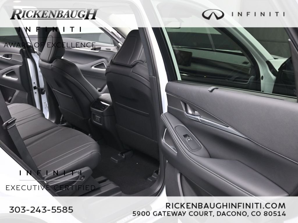 Certified Used 2026 White INFINITI LUXE image 12