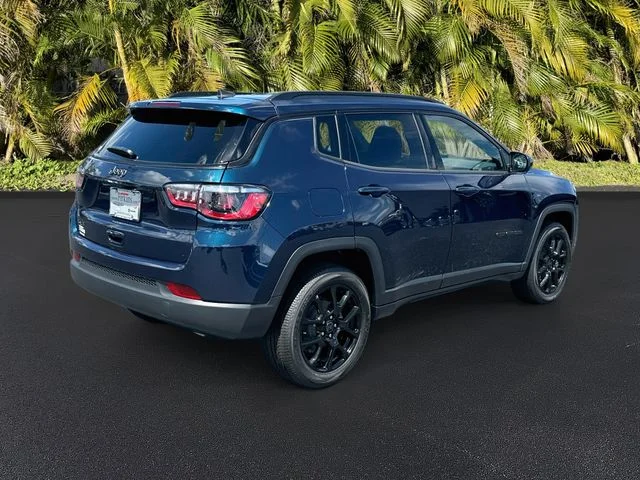 New 2026 Fathom Blue Pearl-Coat Exterior Paint Jeep Latitude image 5