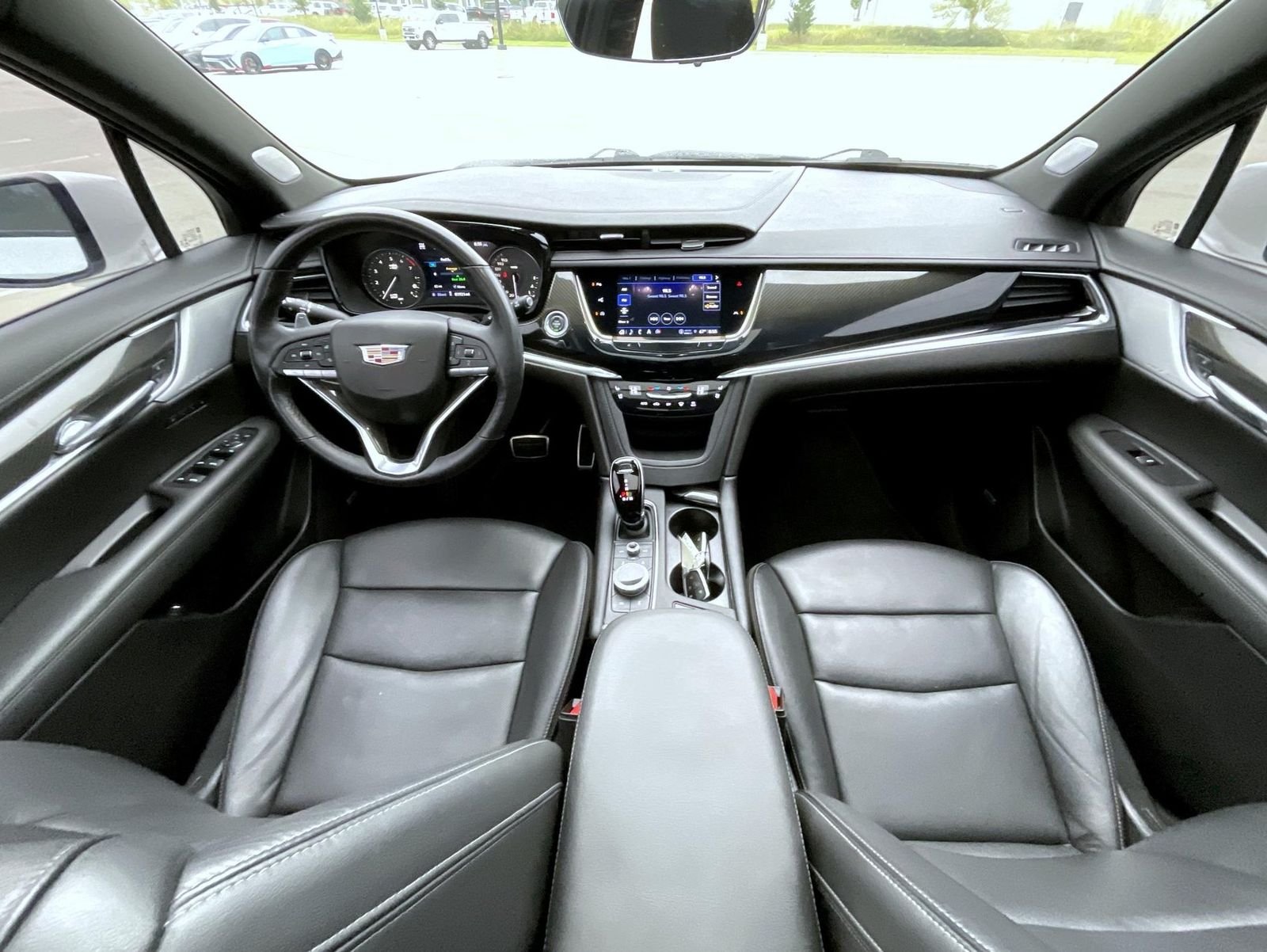 Used 2022 White Cadillac Sport image 15