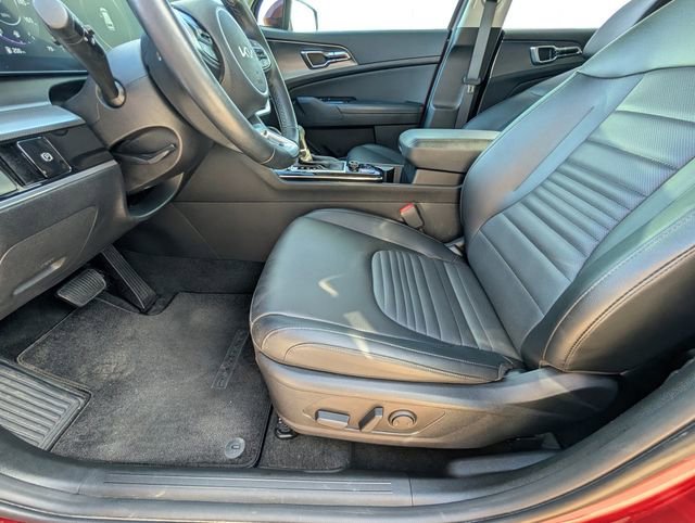 Used 2025  Kia SX-Prestige image 18