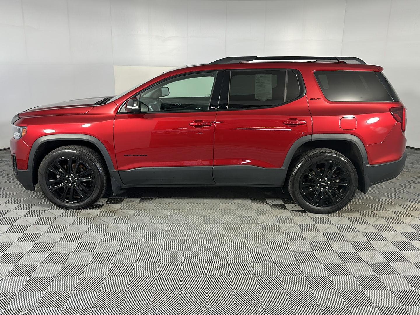 Used 2023 Volcanic Red Tintcoat GMC SLT image 13