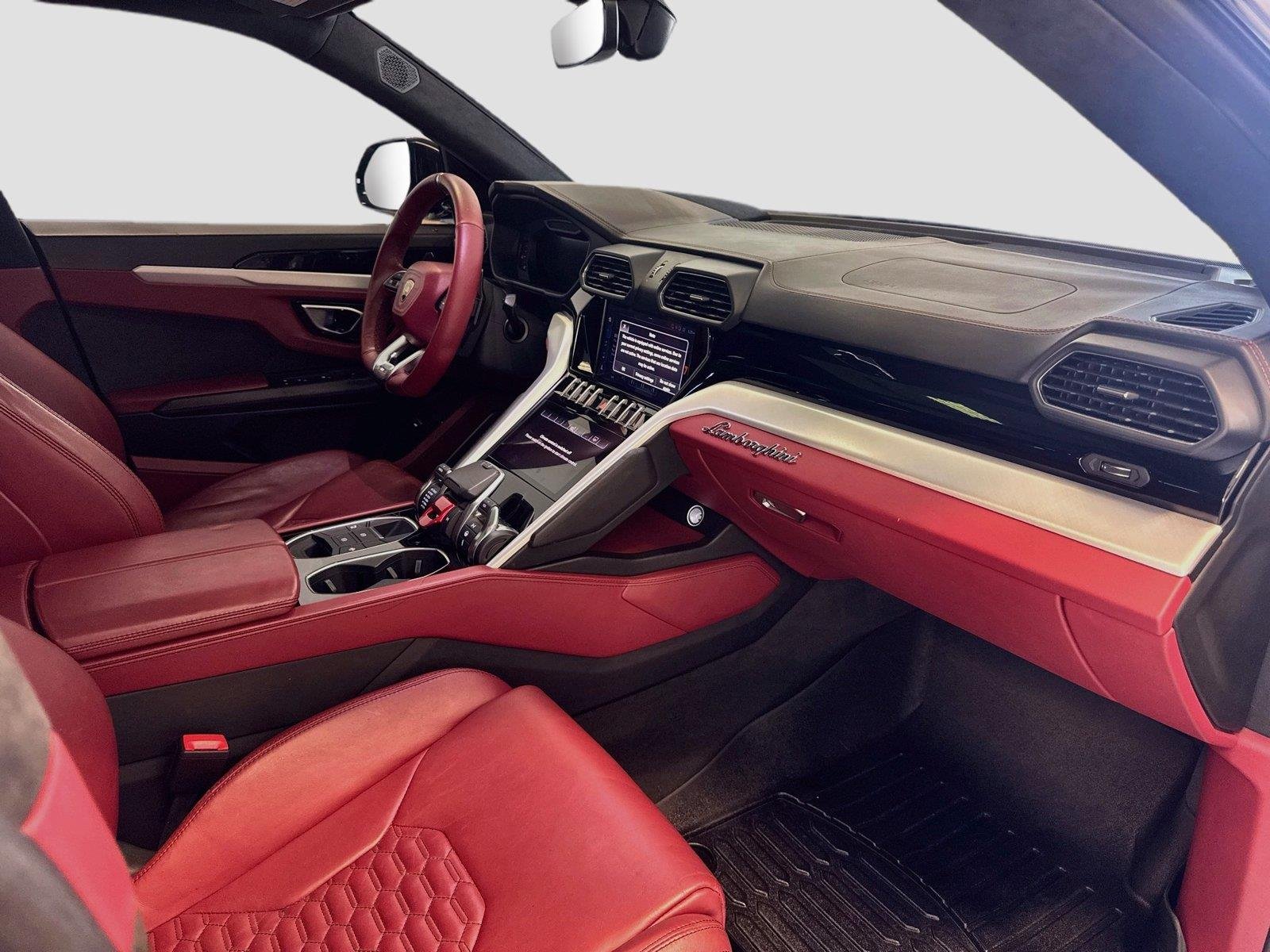 Used 2020 Nero Helene Metallic Lamborghini Base image 2