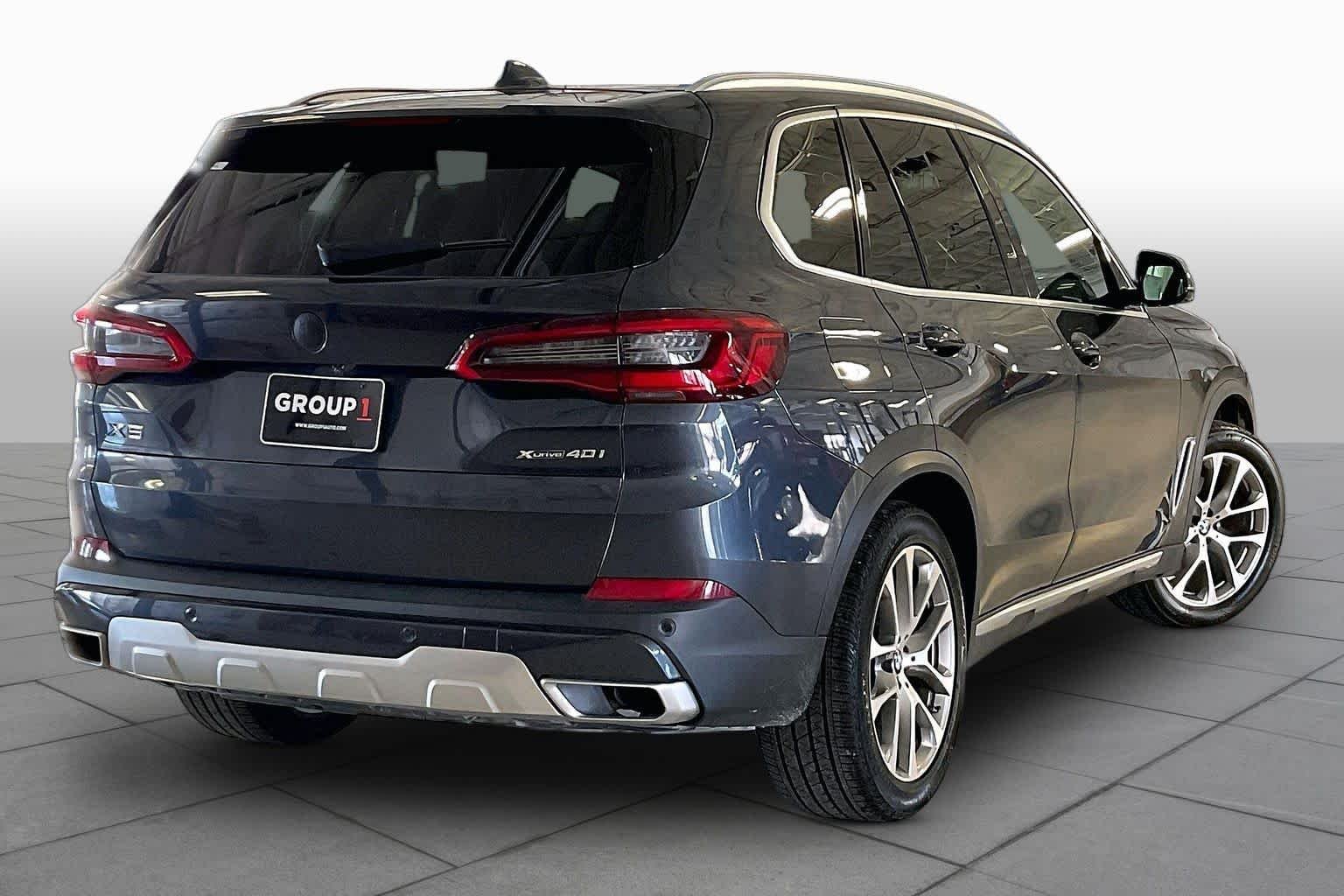 Used 2019 Arctic Grey Metallic BMW xDrive40i image 24
