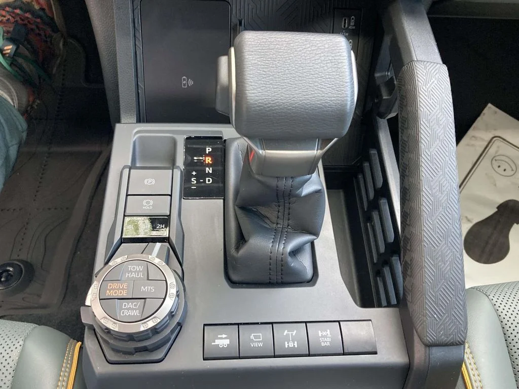 Used 2025  Toyota Trailhunter image 17