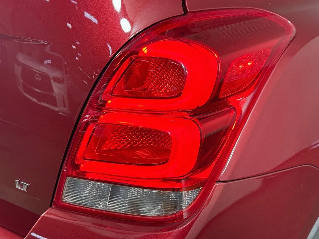 Used 2018 Red Chevrolet LT image 30