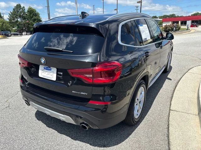 Used 2021 Black BMW sDrive30i image 8