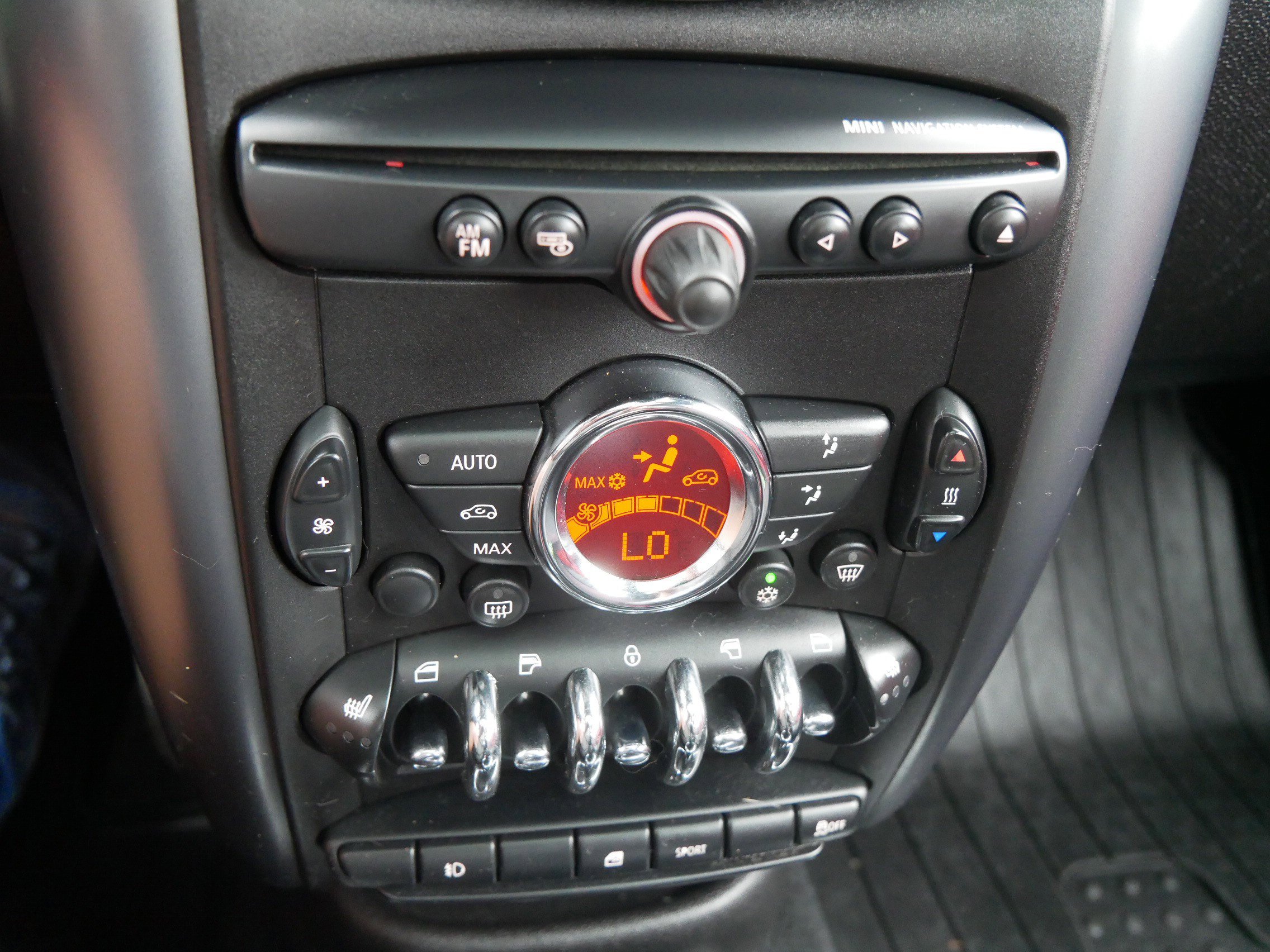 Used 2011 Silver MINI S image 23