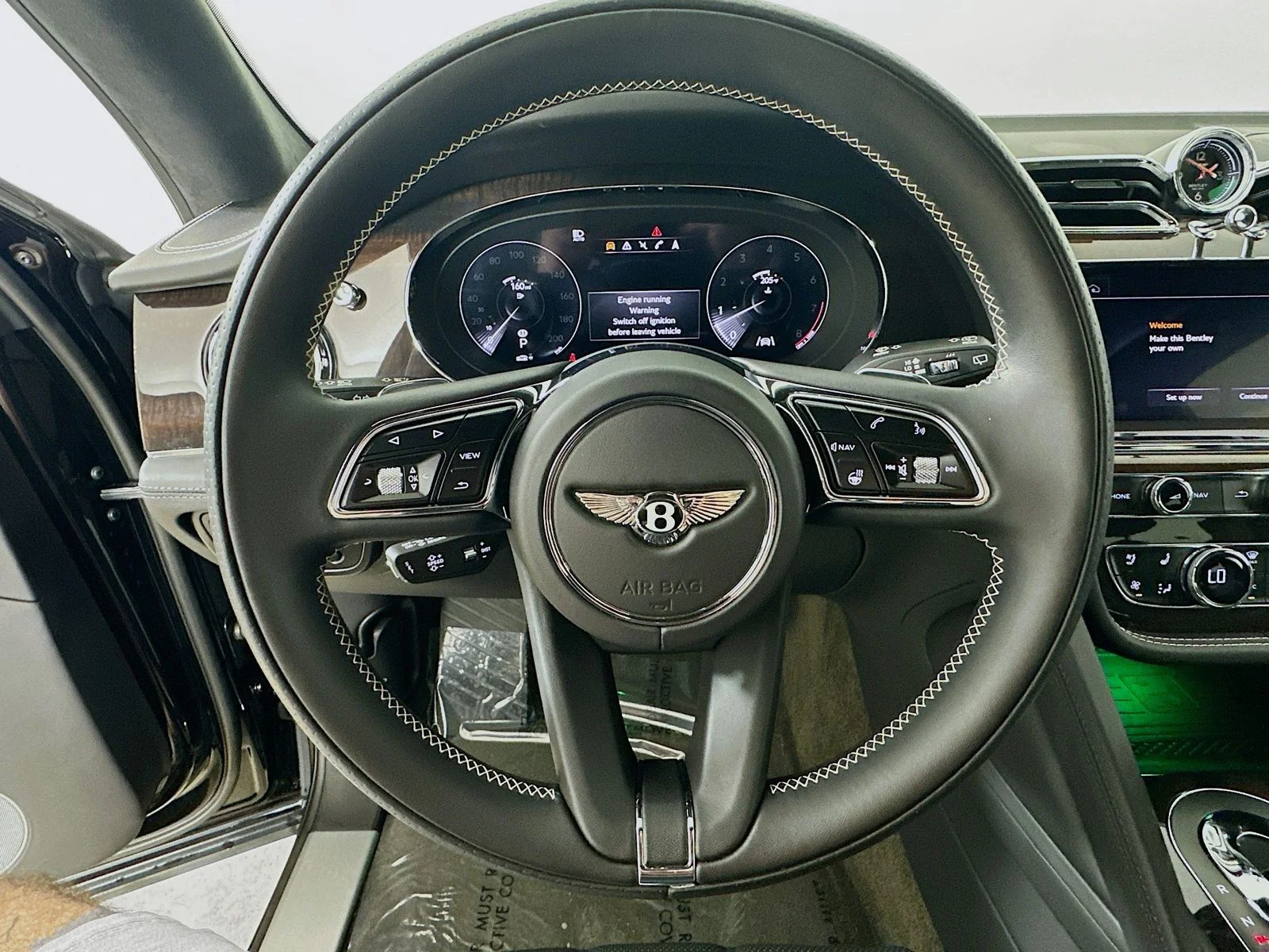 Used 2022 Black Bentley  image 11