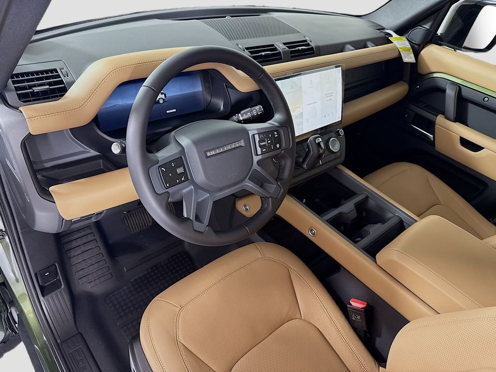 New 2026 Woolstone Green Land Rover X-Dynamic SE image 10