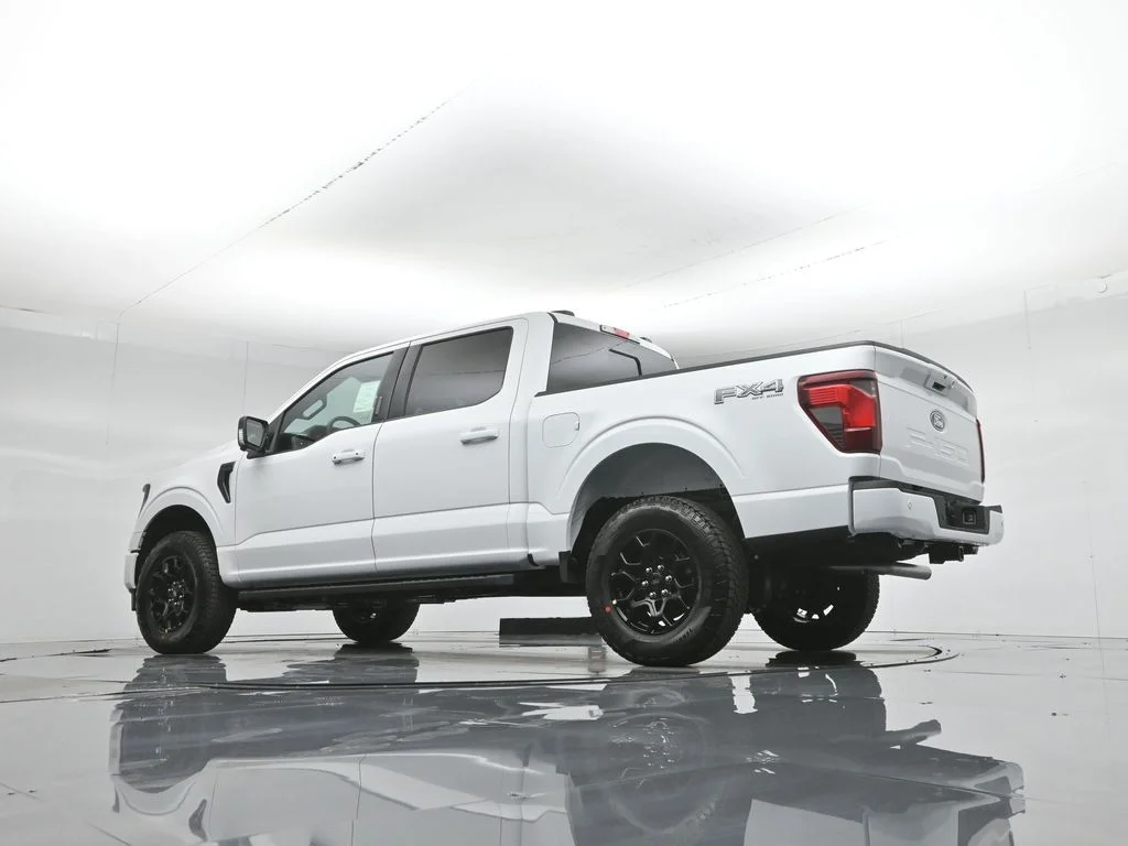 New 2026 Oxford White Ford XLT image 52