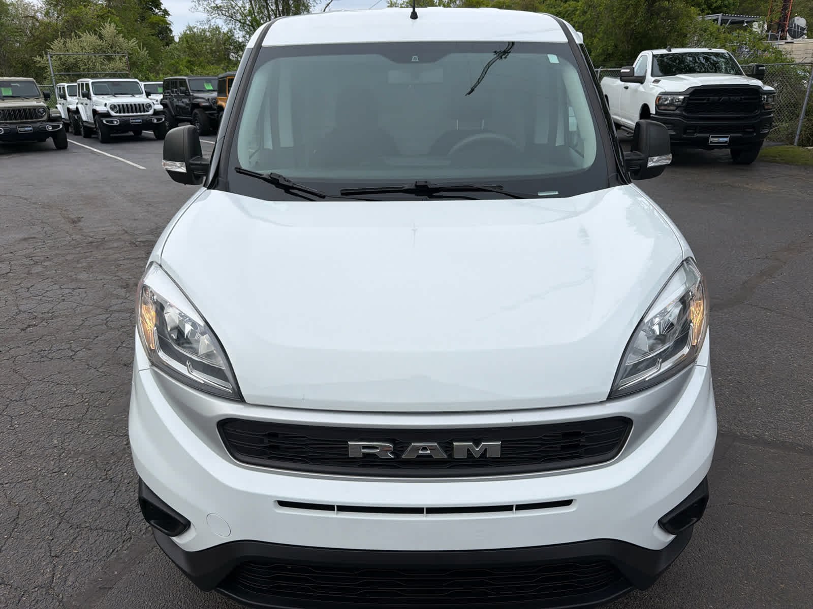Used 2022 Bright White Ram Tradesman image 3