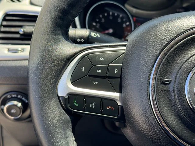 Used 2019 Blue Jeep Limited image 11