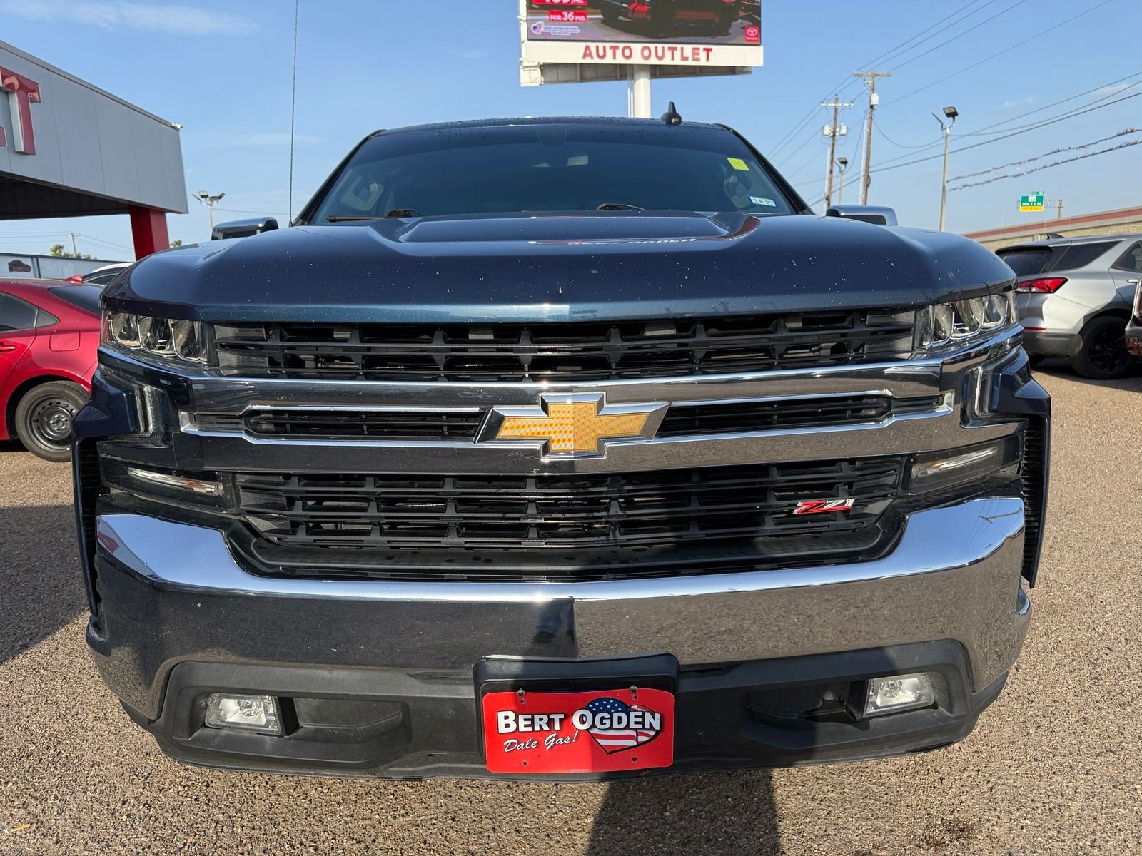 Used 2019 Blue Chevrolet LT image 2