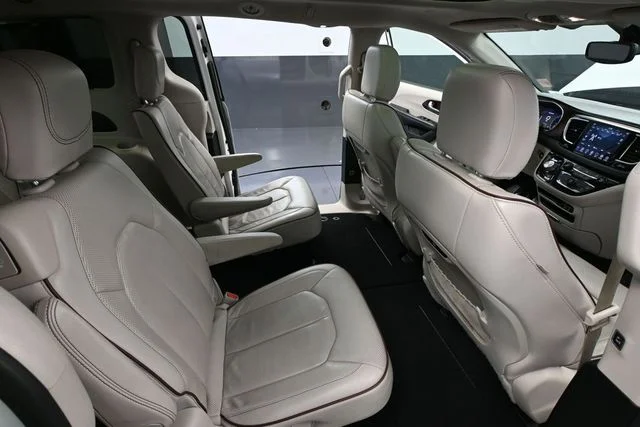2020 Chrysler Pacifica Limited - Photo 47