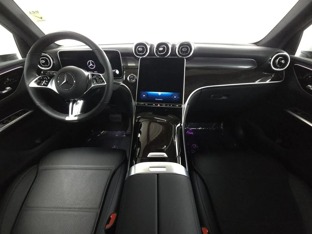 Certified Used 2026 Polar White Mercedes-Benz GLC 300 image 22