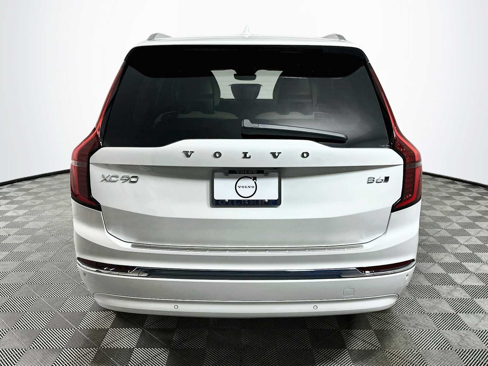 New 2026 Crystal White Volvo Plus image 6