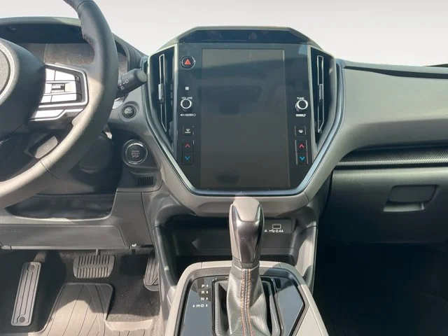 New 2026 CRYSTAL WHITE PEARL Subaru Limited image 11