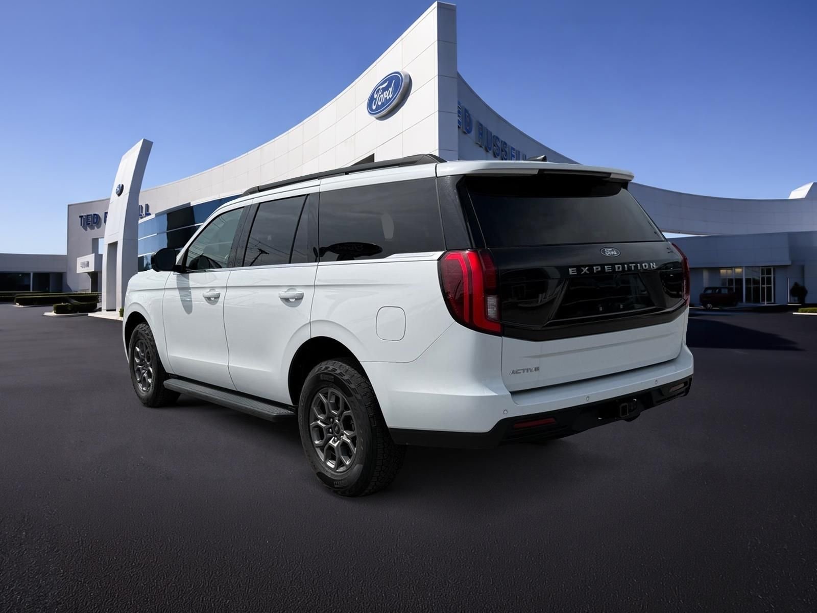 Used 2025 White Ford Active image 4