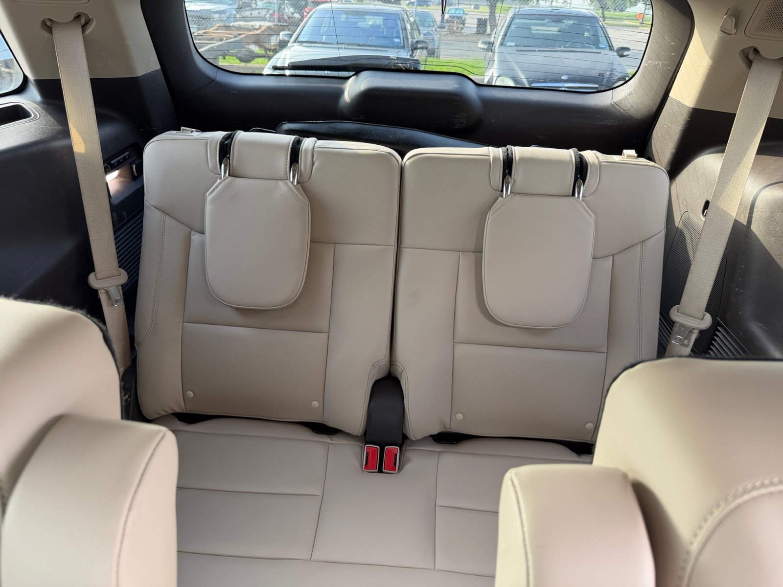 Used 2022 Star White Metallic Tri-Coat Ford Platinum image 22
