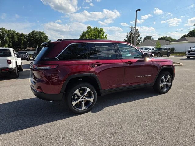 New 2026 Velvet Red Pearl-Coat Exterior Paint Jeep Limited image 11