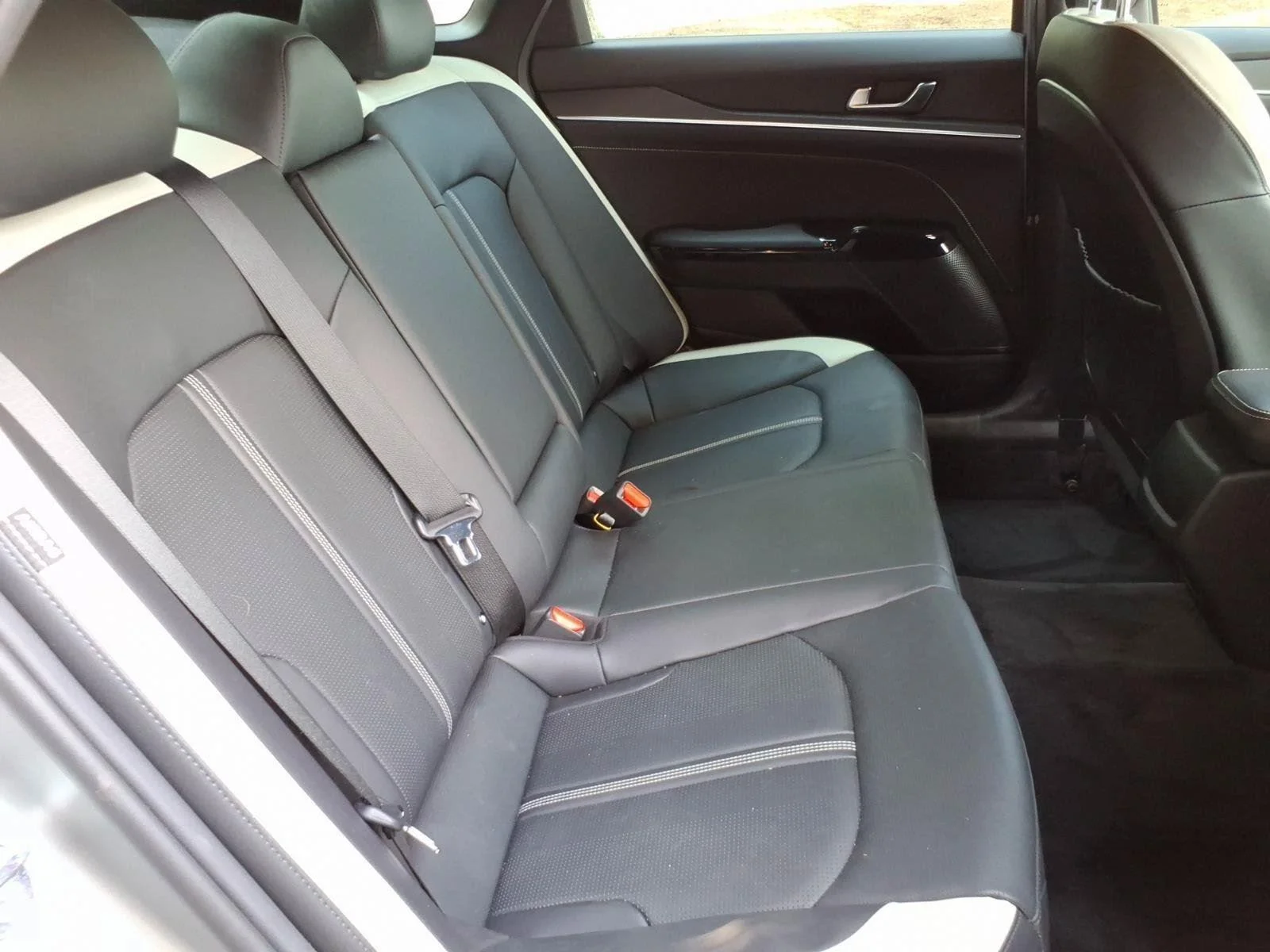 Used 2025 Steel Matte Gray Kia GT-Line image 24