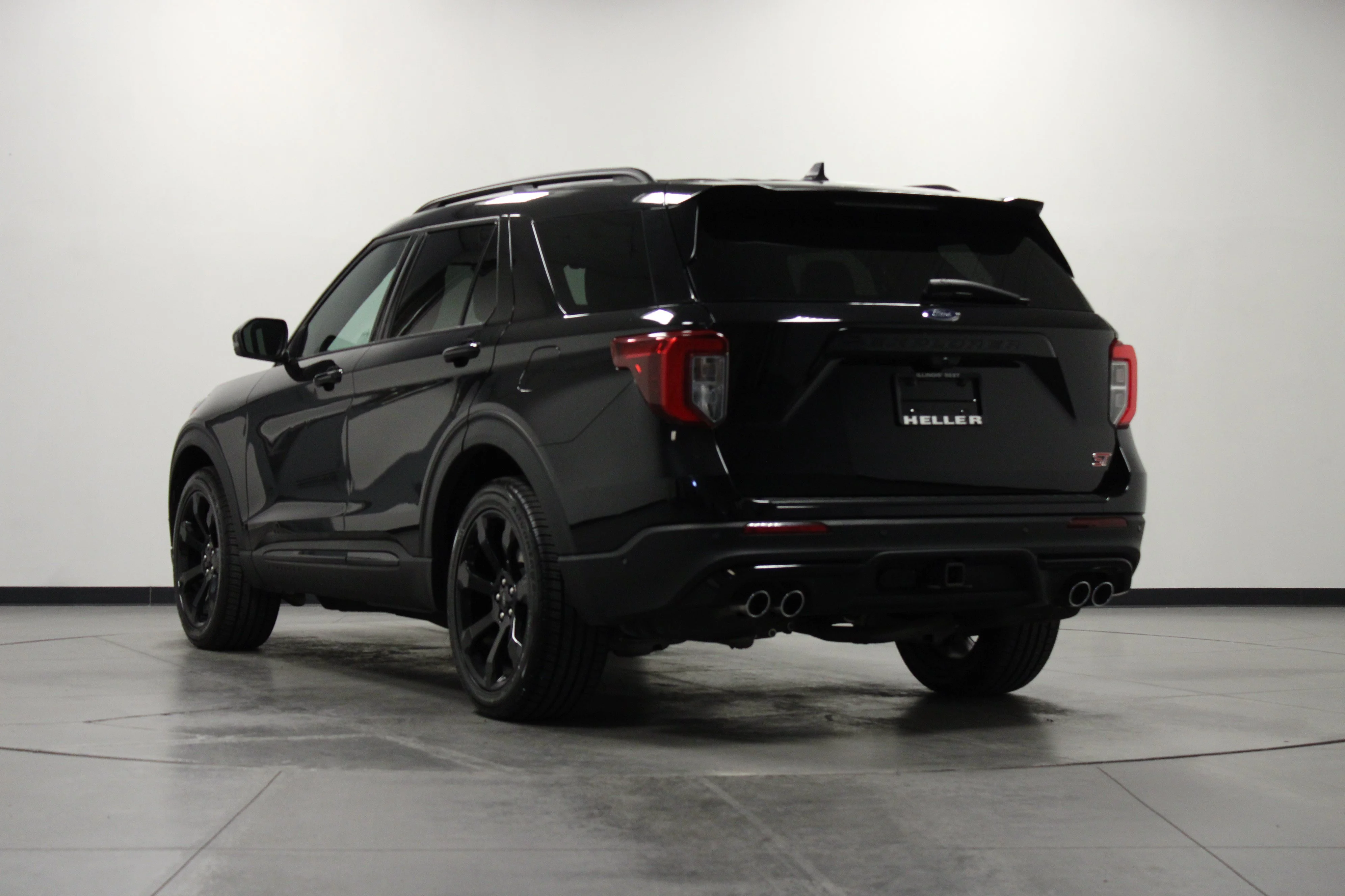 Used 2021 Black Metallic Ford ST image 6