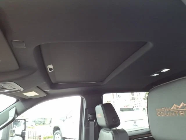 Used 2025 Black Chevrolet High Country image 20