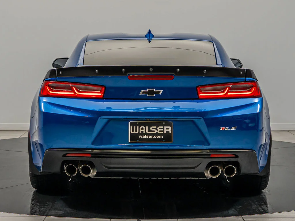 Used 2018 Hyper Blue Metallic Chevrolet SS image 6