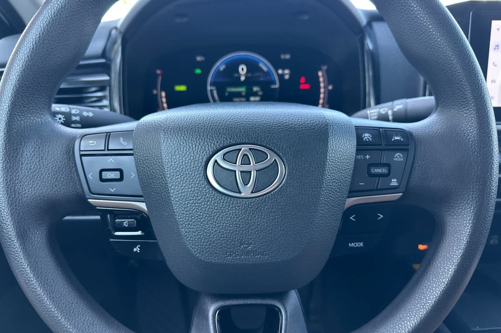 Certified Used 2025 Ice Cap Toyota LE image 22