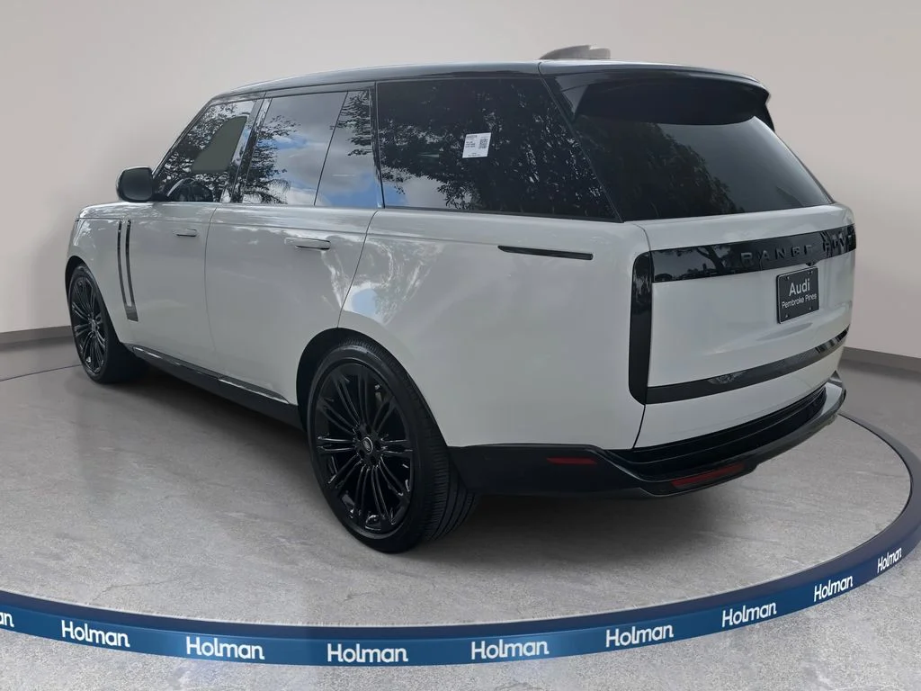 Used 2025 Fuji White Land Rover SE SWB P350 image 7