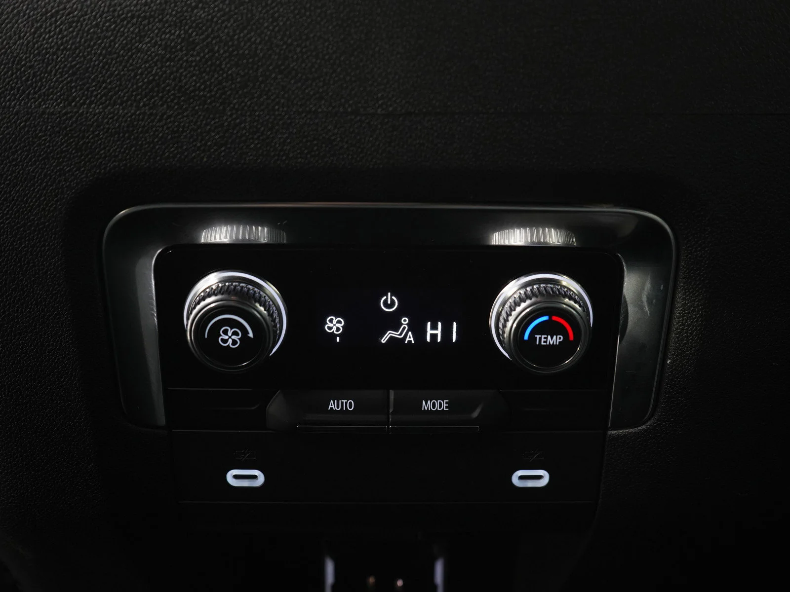 2022 GMC Yukon SLT - Photo 21