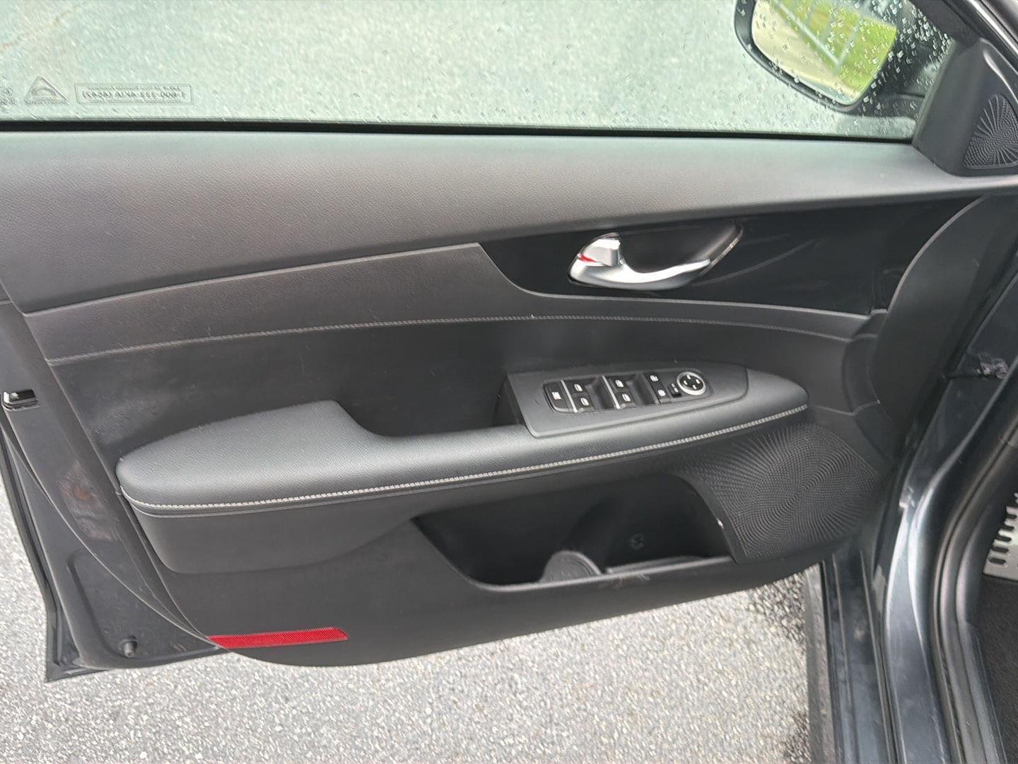 Used 2024 Gravity Gray Kia GT-Line image 16
