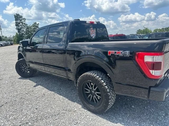 Used 2023 Agate Black Metallic Ford Lariat image 19