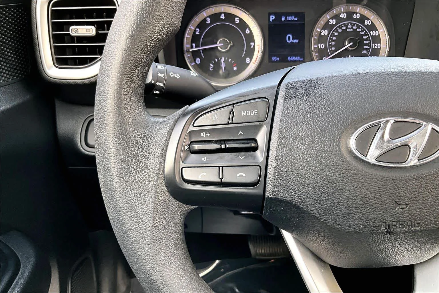 Used 2022 Intense Blue Hyundai SE image 23