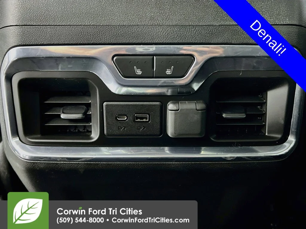 Used 2021 Onyx Black GMC Denali image 29