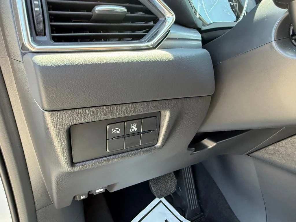Used 2025 White Mazda 2.5 S Select Package image 14