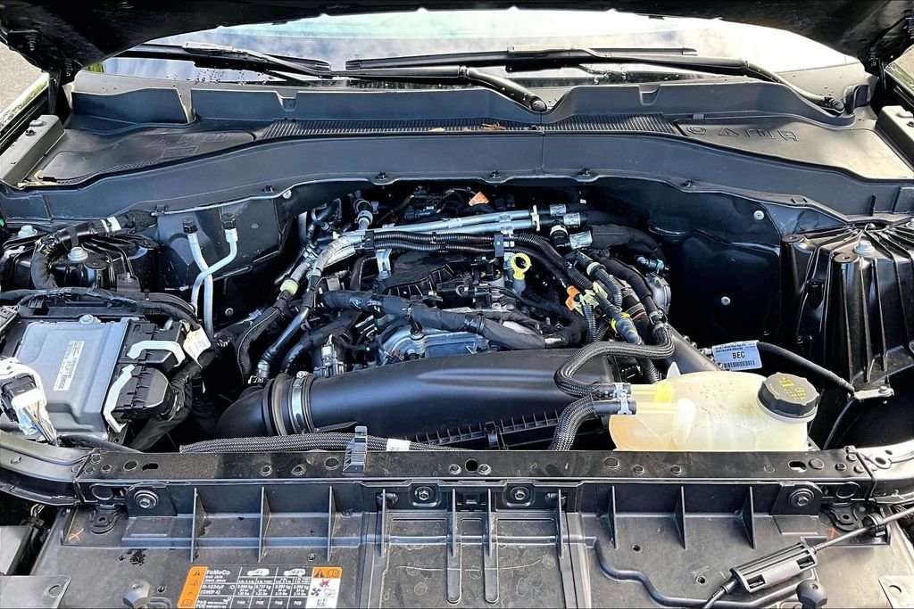 Used 2025 Black Ford Active image 9