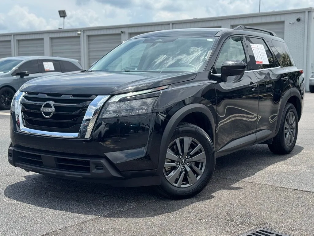 Used 2024 Black Nissan SV image 6
