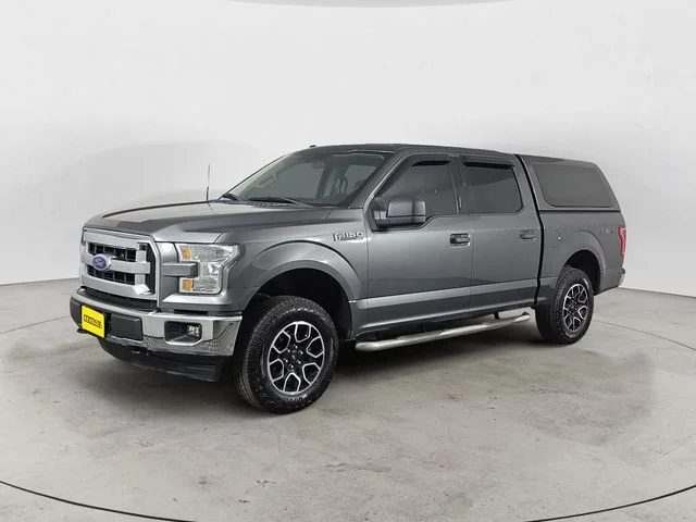 Used 2017 Magnetic Ford XLT image 1