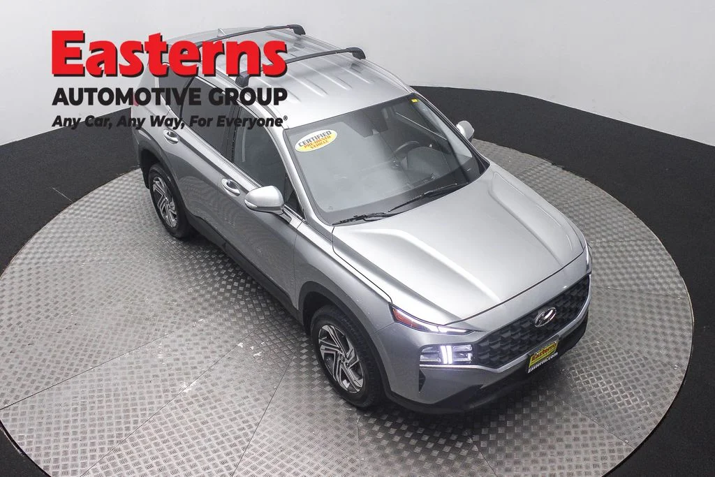 Used 2023 Silver Hyundai SEL image 3