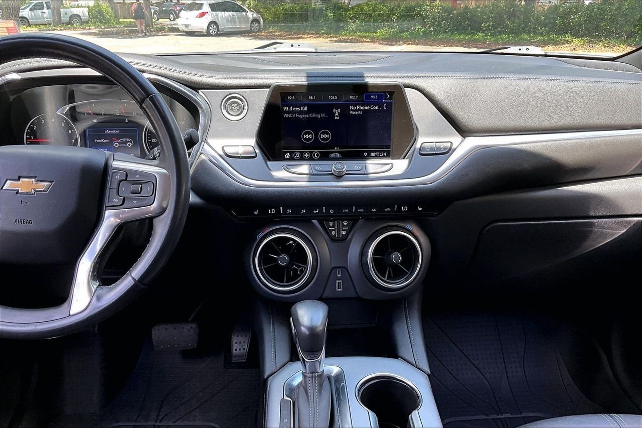 Used 2020 Gray Chevrolet LT image 9