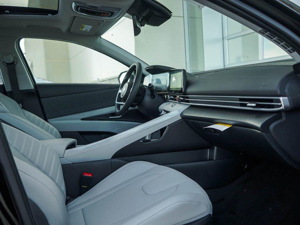 New 2026 Abyss Black Hyundai Limited Sedan FWD image 33